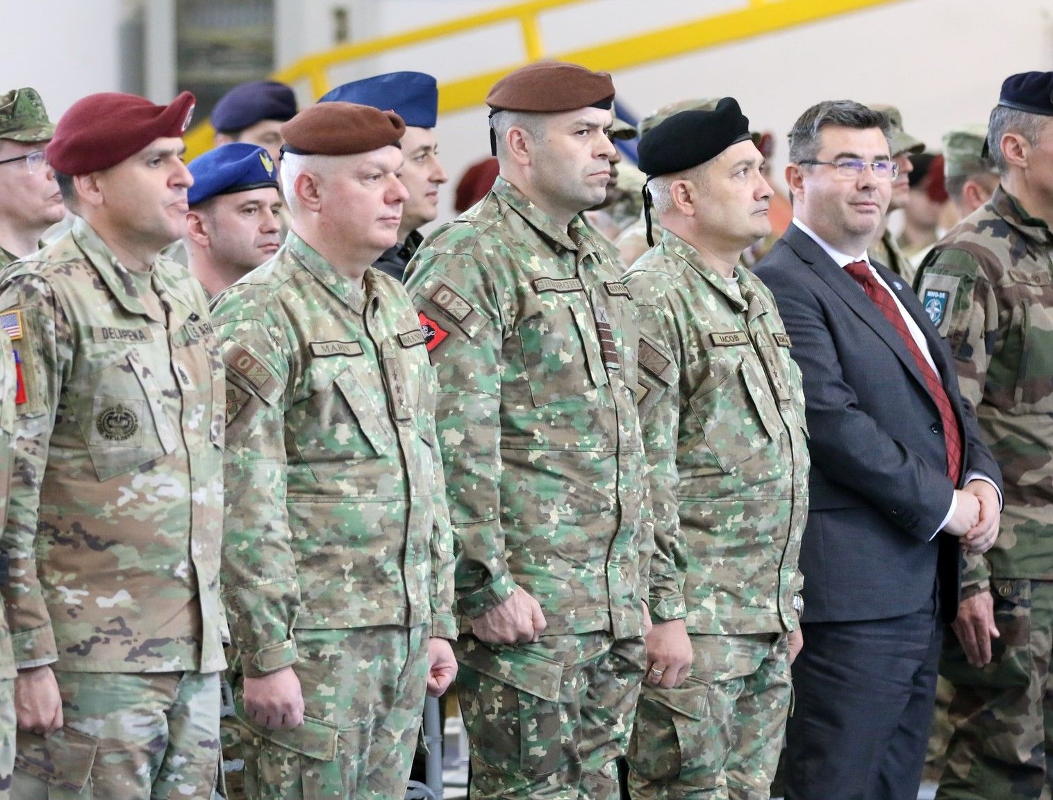 Ceremonia unui transfer de autoritate al Armatei SUA la Baza Aeriană Mihail Kogălniceanu