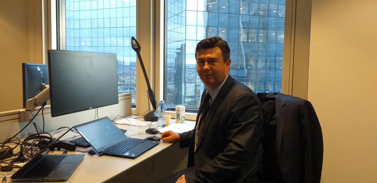 La Defence – centrul financiar din Paris, Franța