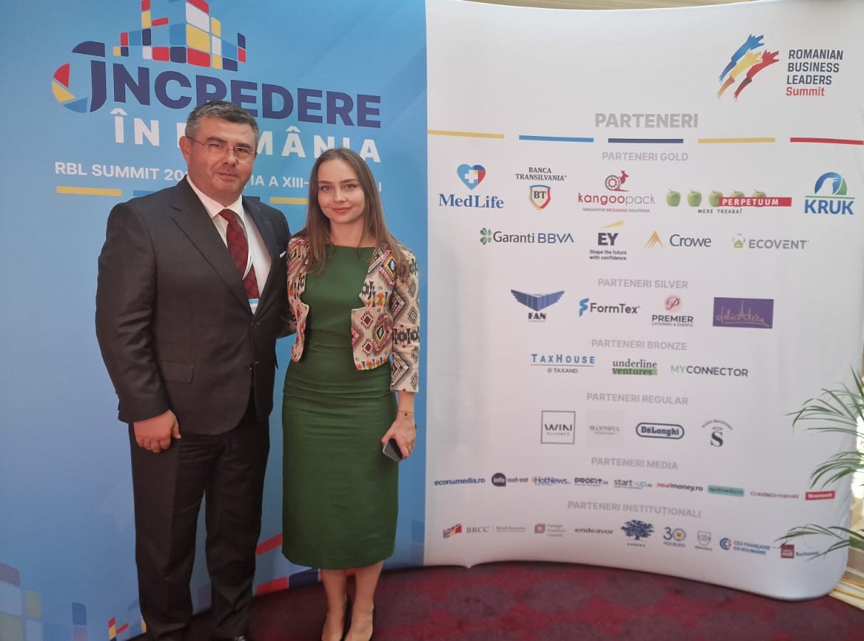 Liderii de mâine: Roxana Chiritoiu și generația sa autentică